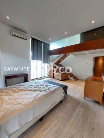 Rumah Elit Modern Siap Huni di Kemang Jakarta Selatan Rumah Elit Modern Siap Huni di Kemang Jakarta Selatan