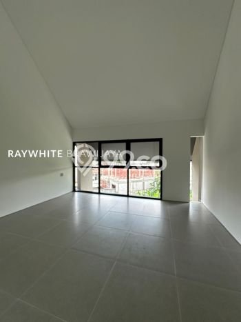 Rumah Luxury Modern Tanpa Renovasi di Lebak Bulus Jakarta Selatan Rumah Luxury Modern Tanpa Renovasi di Lebak Bulus Jakarta Selatan