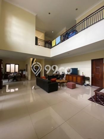 Ready to Use! Premium House LT 625m2 Desain Elegan di Kemang Ready to Use! Premium House LT 625m2 Desain Elegan di Kemang