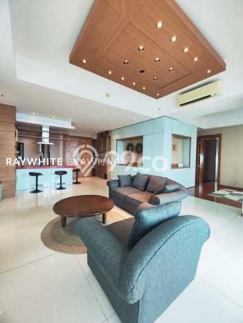 Apartemen di Kemang, 3 KT, Luas 173m², Area Premium Apartemen di Kemang, 3 KT, Luas 173m², Area Premium