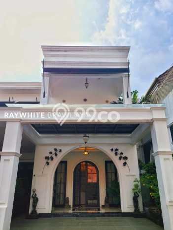 Dijual Rumah Luas Elegan Dengan View Eksklusif di Kemang, Jakarta Selatan Dijual Rumah Luas Elegan Dengan View Eksklusif di Kemang, Jakarta Selatan