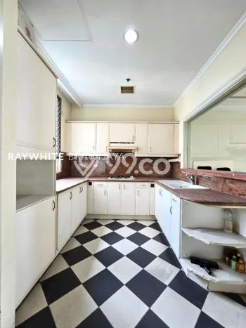 Unit Apartemen Luxury Dijual di Kebayoran Lama dengan 3 Kamar Tidur Unit Apartemen Luxury Dijual di Kebayoran Lama dengan 3 Kamar Tidur