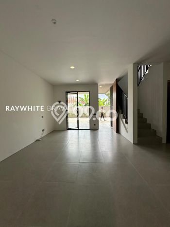 Rumah Luxury Modern Tanpa Renovasi di Lebak Bulus Jakarta Selatan Rumah Luxury Modern Tanpa Renovasi di Lebak Bulus Jakarta Selatan
