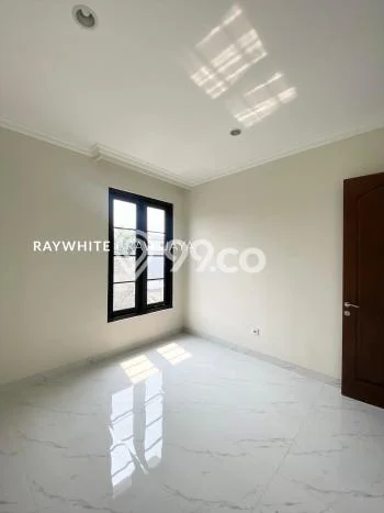 Dijual Rumah Premium dengan Fasilitas Sekitar Komplit di Jagakarsa, Jakarta Selatan Dijual Rumah Premium dengan Fasilitas Sekitar Komplit di Jagakarsa, Jakarta Selatan