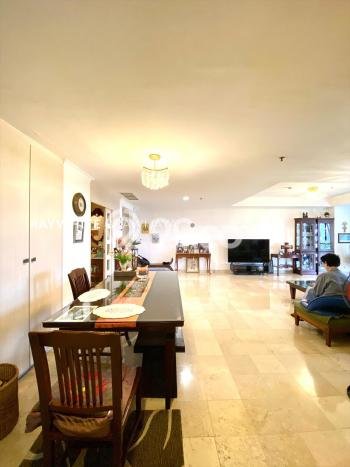 Siap Huni Apartemen Luxury di Kemang 3 Kamar & 2 Kamar Mandi Siap Huni Apartemen Luxury di Kemang 3 Kamar & 2 Kamar Mandi