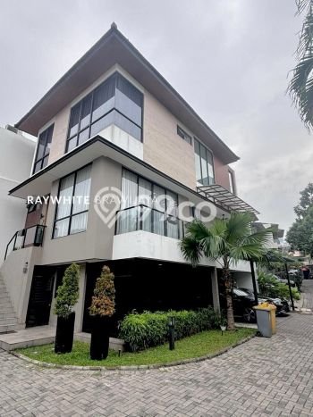 Jual Rumah Luas Megah Dengan View Cantik di Ampera, Jakarta Selatan Jual Rumah Luas Megah Dengan View Cantik di Ampera, Jakarta Selatan
