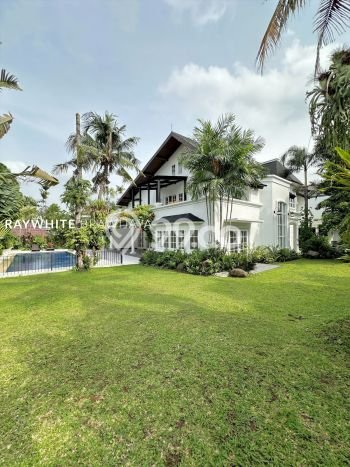 LOKASI PREMIUM! Rumah Berkembang area Kemang, Luas 1025m² LB 900m² LOKASI PREMIUM! Rumah Berkembang area Kemang, Luas 1025m² LB 900m²