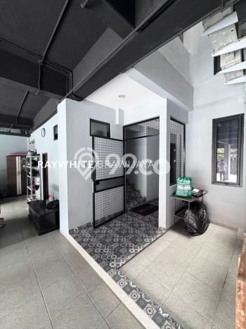 Kos-kosan Dijual di Kebayoran Baru, Jakarta Selatan dengan 20 Kamar Tidur, 20 Kamar Mandi Kos-kosan Dijual di Kebayoran Baru, Jakarta Selatan dengan 20 Kamar Tidur, 20 Kamar Mandi