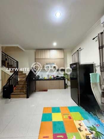 Kesempatan Investasi LT 99m² / LB 120m² di Jagakarsa, Dekat Pusat Kota, Jakarta Selatan Kesempatan Investasi LT 99m² / LB 120m² di Jagakarsa, Dekat Pusat Kota, Jakarta Selatan