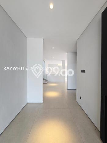 Jual Rumah Luas Elegan Dengan View Eksklusif di Cinere, Jakarta Selatan Jual Rumah Luas Elegan Dengan View Eksklusif di Cinere, Jakarta Selatan