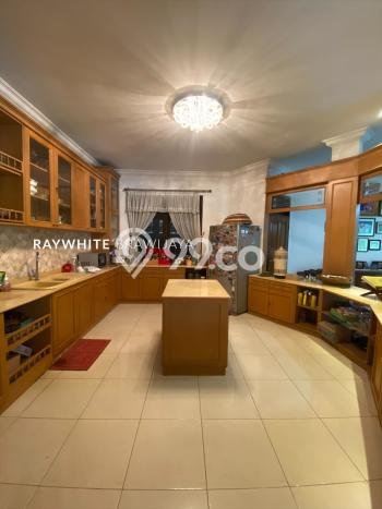 For Sale! Luxury House LT 750m2 Desain Elegan di Gandaria For Sale! Luxury House LT 750m2 Desain Elegan di Gandaria