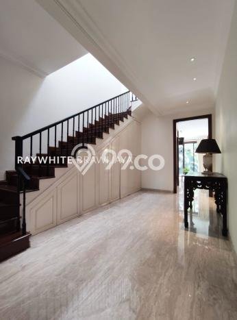 Hunian Modern Untuk Disewakan di Kemang Jakarta Selatan 3 KT & 3 KM Hunian Modern Untuk Disewakan di Kemang Jakarta Selatan 3 KT & 3 KM