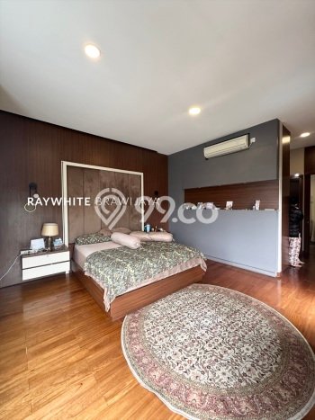 Hunian Elit LB 211m2 Siap Pakai Desain Elegan di Pondok Labu, Jakarta Selatan Hunian Elit LB 211m2 Siap Pakai Desain Elegan di Pondok Labu, Jakarta Selatan