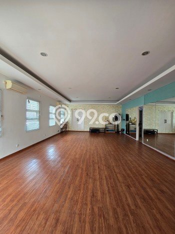 Dijual Rumah Luas Elegan Dengan View Eksklusif di Pondok Indah, Jakarta Selatan Dijual Rumah Luas Elegan Dengan View Eksklusif di Pondok Indah, Jakarta Selatan