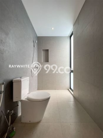Ready to Use! Luxury House LT 177m2 Desain Elegan di Kemang Ready to Use! Luxury House LT 177m2 Desain Elegan di Kemang
