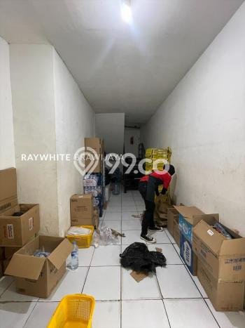 Unit Ruko Dijual di Jakarta Selatan LT 246m2 & LB 700m2 Unit Ruko Dijual di Jakarta Selatan LT 246m2 & LB 700m2