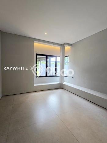 Rumah Elit LB 424m2 Siap Pakai Desain Elegan di Cinere, Jakarta Selatan Rumah Elit LB 424m2 Siap Pakai Desain Elegan di Cinere, Jakarta Selatan