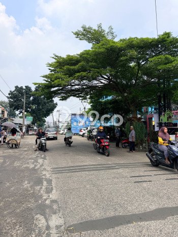 Rumah Strategis Modern Lb 173m2 di Sawangan, Depok Rumah Strategis Modern Lb 173m2 di Sawangan, Depok