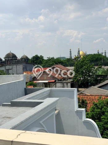 Dijual Rumah 4 Kamar Lokasi Ideal Nyaman dan Strategis di Sawangan Dijual Rumah 4 Kamar Lokasi Ideal Nyaman dan Strategis di Sawangan