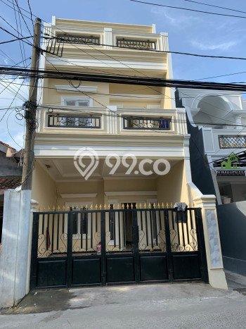 Dijual Rumah 4 Kamar Lokasi Ideal Nyaman dan Strategis di Sawangan Dijual Rumah 4 Kamar Lokasi Ideal Nyaman dan Strategis di Sawangan