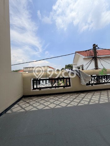 Dijual Rumah 4 Kamar Lokasi Ideal Nyaman dan Strategis di Sawangan Dijual Rumah 4 Kamar Lokasi Ideal Nyaman dan Strategis di Sawangan
