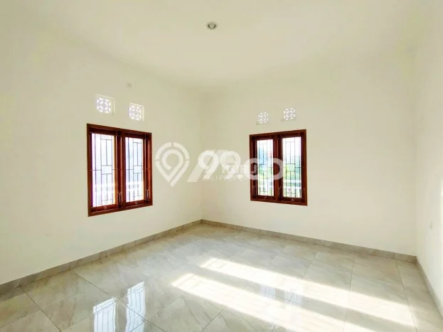 Disewakan! Rumah 5 Kamar Tidur &
5 Kamar Mandi di Renon, Denpasar Disewakan! Rumah 5 Kamar Tidur &
5 Kamar Mandi di Renon, Denpasar