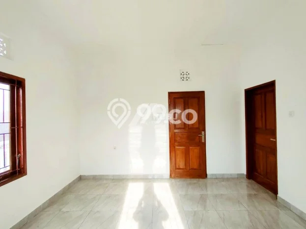 Disewakan! Rumah 5 Kamar Tidur &
5 Kamar Mandi di Renon, Denpasar Disewakan! Rumah 5 Kamar Tidur &
5 Kamar Mandi di Renon, Denpasar