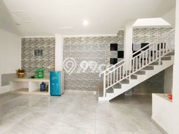 Disewakan! Rumah 5 Kamar Tidur &
5 Kamar Mandi di Renon, Denpasar Disewakan! Rumah 5 Kamar Tidur &
5 Kamar Mandi di Renon, Denpasar