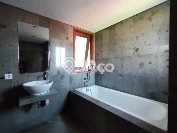 Vila Strategis Kawasan , Area 0m2m², Available Segera Vila Strategis Kawasan , Area 0m2m², Available Segera