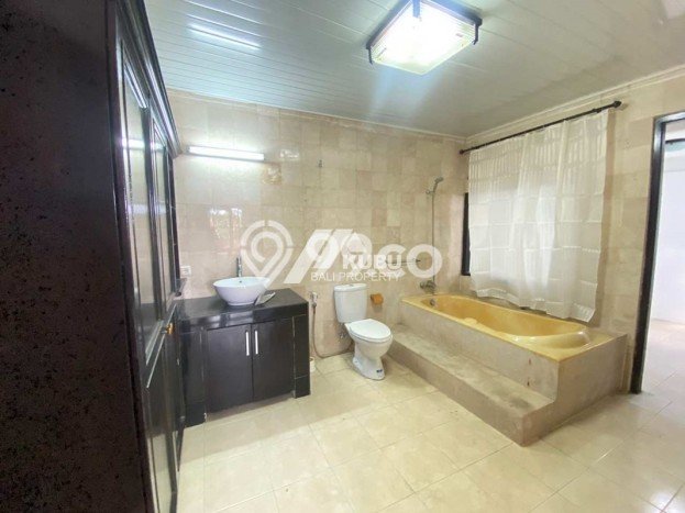 For Rent Vila di , Area 0m2m², Lokasi Strategis For Rent Vila di , Area 0m2m², Lokasi Strategis