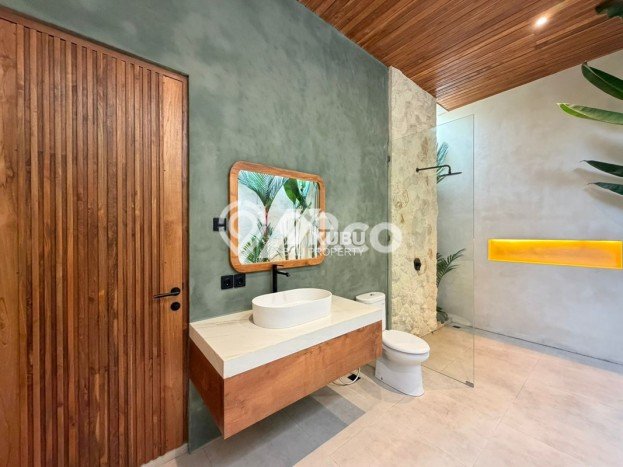 PELUANG INVESTASI! Vila Kawasan , Area 250m2m², Hasil Menjanjikan PELUANG INVESTASI! Vila Kawasan , Area 250m2m², Hasil Menjanjikan
