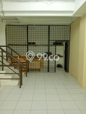 Ruko Bagus Dijual LB 300m2 Lokasi Strategis Jakarta Pusat Area Cocok untuk Berbisnis Ruko Bagus Dijual LB 300m2 Lokasi Strategis Jakarta Pusat Area Cocok untuk Berbisnis