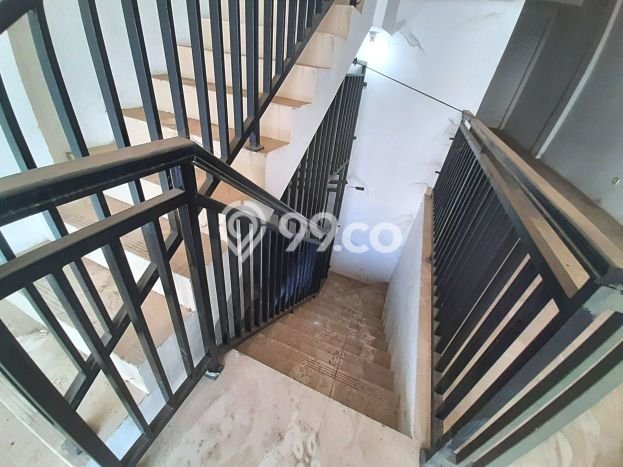Gudang Dijual di Prime Area Jakarta Utara Luas 240m2 Gudang Dijual di Prime Area Jakarta Utara Luas 240m2