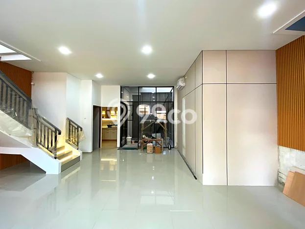 Rumah Elit LB 218m2 Siap Huni Desain Elegan di Citra Garden, Jakarta Barat Rumah Elit LB 218m2 Siap Huni Desain Elegan di Citra Garden, Jakarta Barat