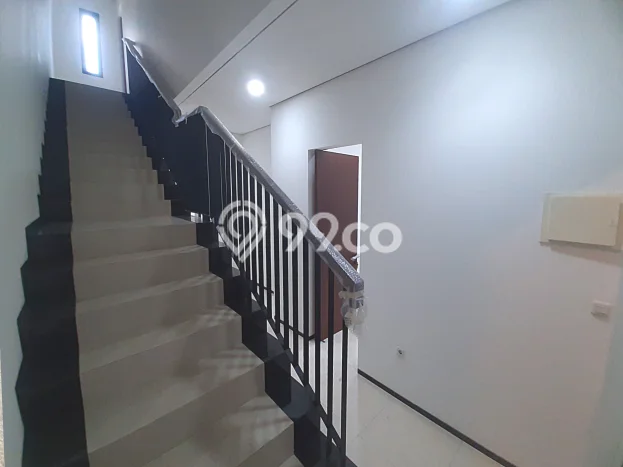 Rumah Elit Modern Siap Huni di Pluit Jakarta Utara Rumah Elit Modern Siap Huni di Pluit Jakarta Utara