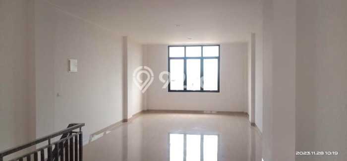 Lokasi Strategis! Dijual Ruko Bisnis di Kelapa Gading, Jakarta Utara Kondisi Bagus Lokasi Strategis! Dijual Ruko Bisnis di Kelapa Gading, Jakarta Utara Kondisi Bagus