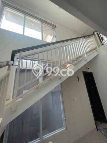Rumah Eksklusif Siap Huni LT 120m2 di Cakung, Jakarta Timur Rumah Eksklusif Siap Huni LT 120m2 di Cakung, Jakarta Timur