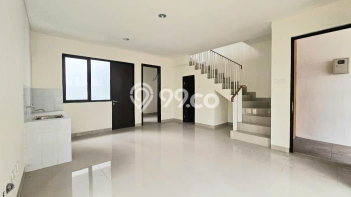 Dijual Rumah Premium dengan Fasilitas Sekitar Komplit di Cakung, Jakarta Timur Dijual Rumah Premium dengan Fasilitas Sekitar Komplit di Cakung, Jakarta Timur