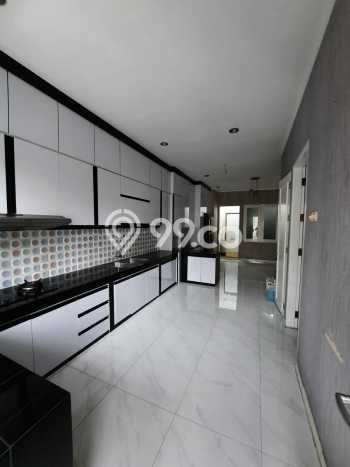 Rumah Elit LB 360m2 Siap Pakai Desain Elegan di Harapan Indah, Bekasi Rumah Elit LB 360m2 Siap Pakai Desain Elegan di Harapan Indah, Bekasi