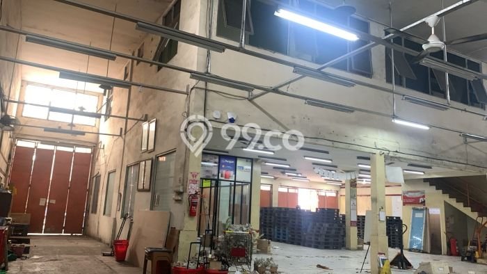 Gudang Komersial Disewakan di Pesanggrahan Jakarta Selatan Luas 1711m2 Gudang Komersial Disewakan di Pesanggrahan Jakarta Selatan Luas 1711m2