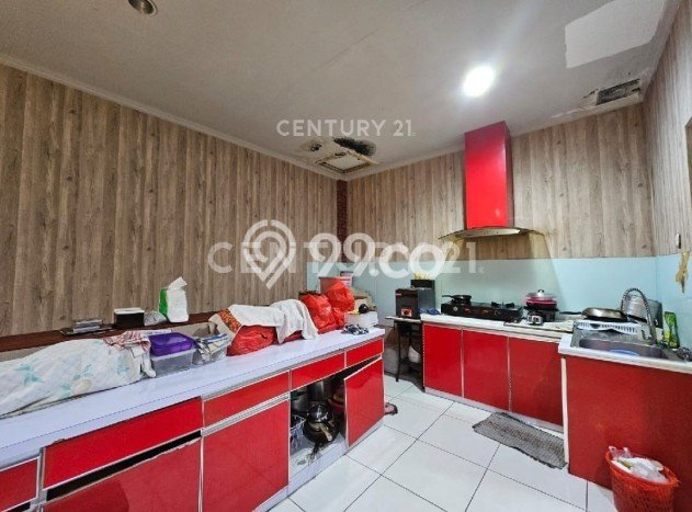 KAWASAN PREMIUM! Ruko Kawasan Cakung, Luas 180m2m², Pusat Komersial KAWASAN PREMIUM! Ruko Kawasan Cakung, Luas 180m2m², Pusat Komersial