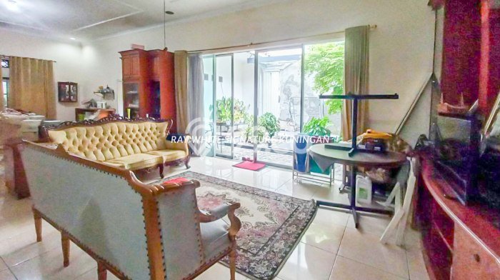 Rumah Luxury Modern Tanpa Renovasi di Pondok Bambu Jakarta Timur Rumah Luxury Modern Tanpa Renovasi di Pondok Bambu Jakarta Timur