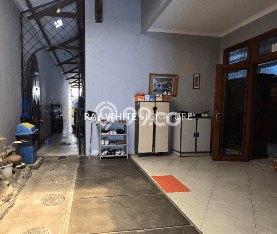 Hunian Elit LB 545m2 Siap Pakai Desain Elegan di Lebak Bulus, Jakarta Selatan Hunian Elit LB 545m2 Siap Pakai Desain Elegan di Lebak Bulus, Jakarta Selatan