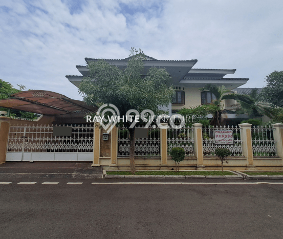 Ready to Use! Premium House LT 418m2 Desain Elegan di Pondok Bambu Ready to Use! Premium House LT 418m2 Desain Elegan di Pondok Bambu