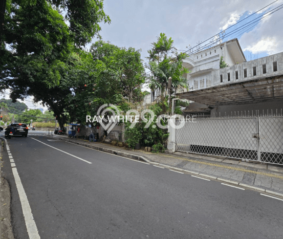 For Sale Rumah Elit Exclusive di Menteng, Jakarta Pusat For Sale Rumah Elit Exclusive di Menteng, Jakarta Pusat