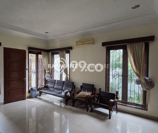 Hunian Eksklusif Siap Huni LT 1834m2 di Cipayung, Jakarta Timur Hunian Eksklusif Siap Huni LT 1834m2 di Cipayung, Jakarta Timur