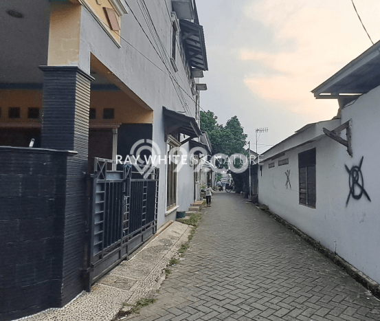 Jual Rumah Bagus Siap Huni LB 120m2 di Karawaci, Tangerang Jual Rumah Bagus Siap Huni LB 120m2 di Karawaci, Tangerang
