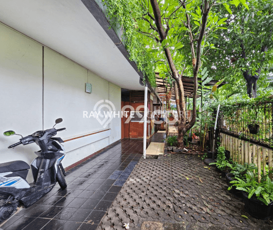 For Sale! Premium House LT 495m2 Desain Elegan di Kuningan For Sale! Premium House LT 495m2 Desain Elegan di Kuningan