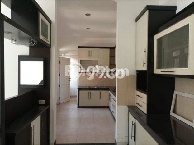 Dijual Rumah Premium dengan Fasilitas Sekitar Lengkap di Tembalang, Semarang Dijual Rumah Premium dengan Fasilitas Sekitar Lengkap di Tembalang, Semarang