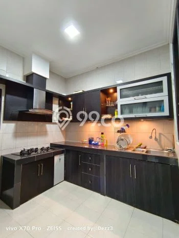 Rumah Luxury Modern Siap Huni di Pleburan Semarang Rumah Luxury Modern Siap Huni di Pleburan Semarang